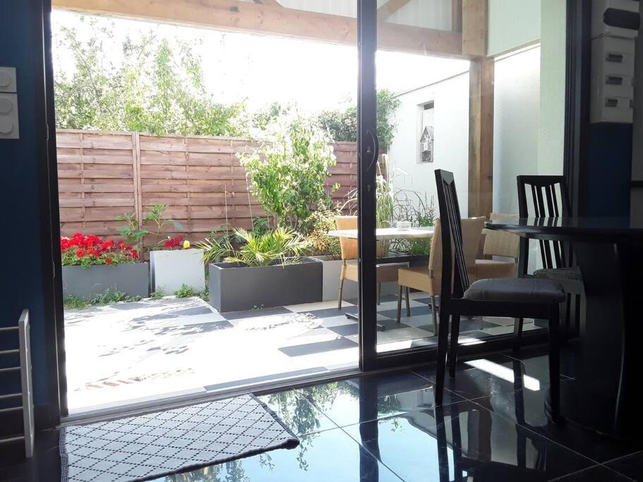 Maisonnette 28 M2 Au Fond Du Jardin Calme&Confort Mondeville  Bagian luar foto